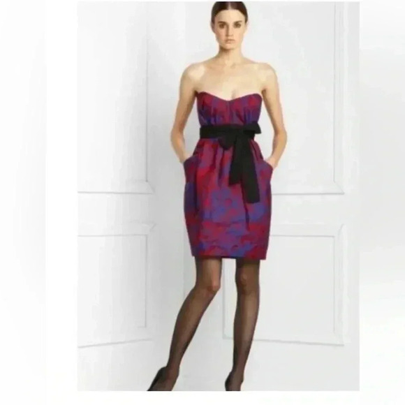 BCBGMaxAzria blue and red pleated strapless mini dress with belt sz 2 - Picture 8 of 9
